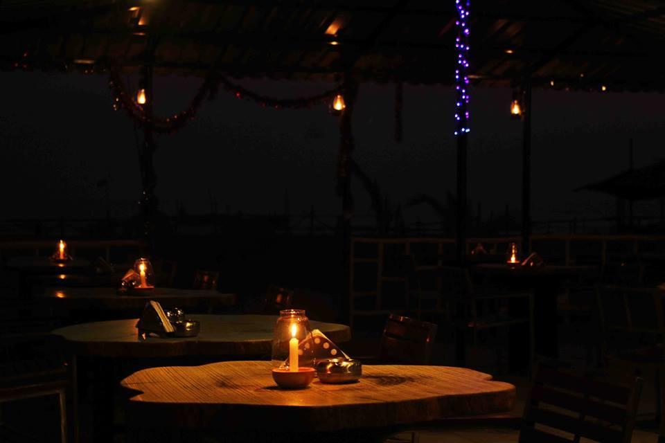 Rock Bite Hotel Morjim Exterior photo